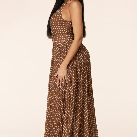 BROWN PLEATED MOCK NECK MAXI WITH PINK POLKA DOTS - Picture 2 of 7